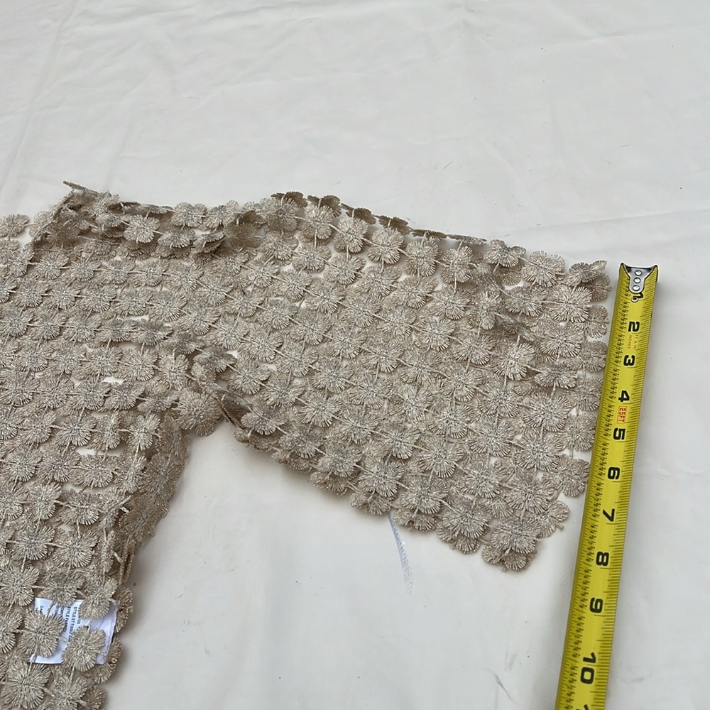 Ivory/Cream Sheer Flower Crochet-Like Top Never Worn - Picture 10 of 16